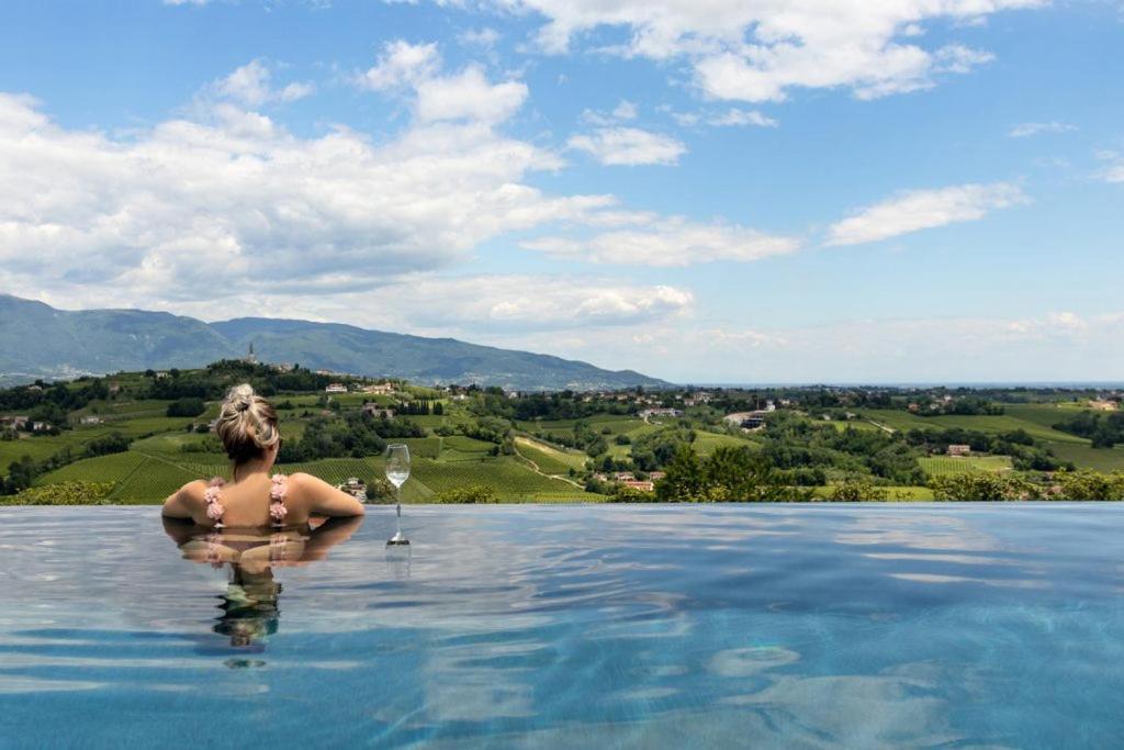 Villa Del Poggio Prosecco Bike Hotel San Pietro Di Feletto ภายนอก รูปภาพ