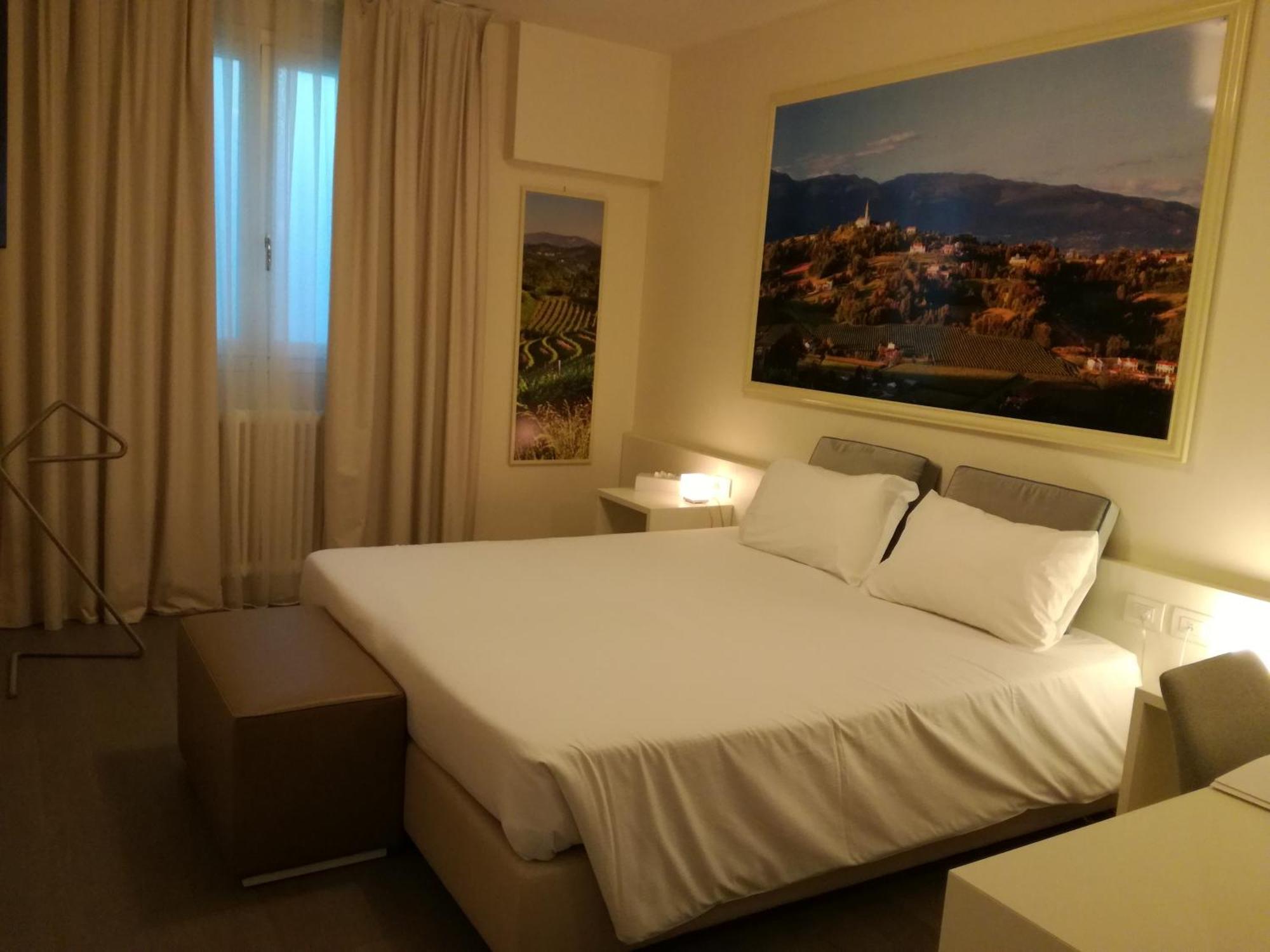 Villa Del Poggio Prosecco Bike Hotel San Pietro Di Feletto ภายนอก รูปภาพ