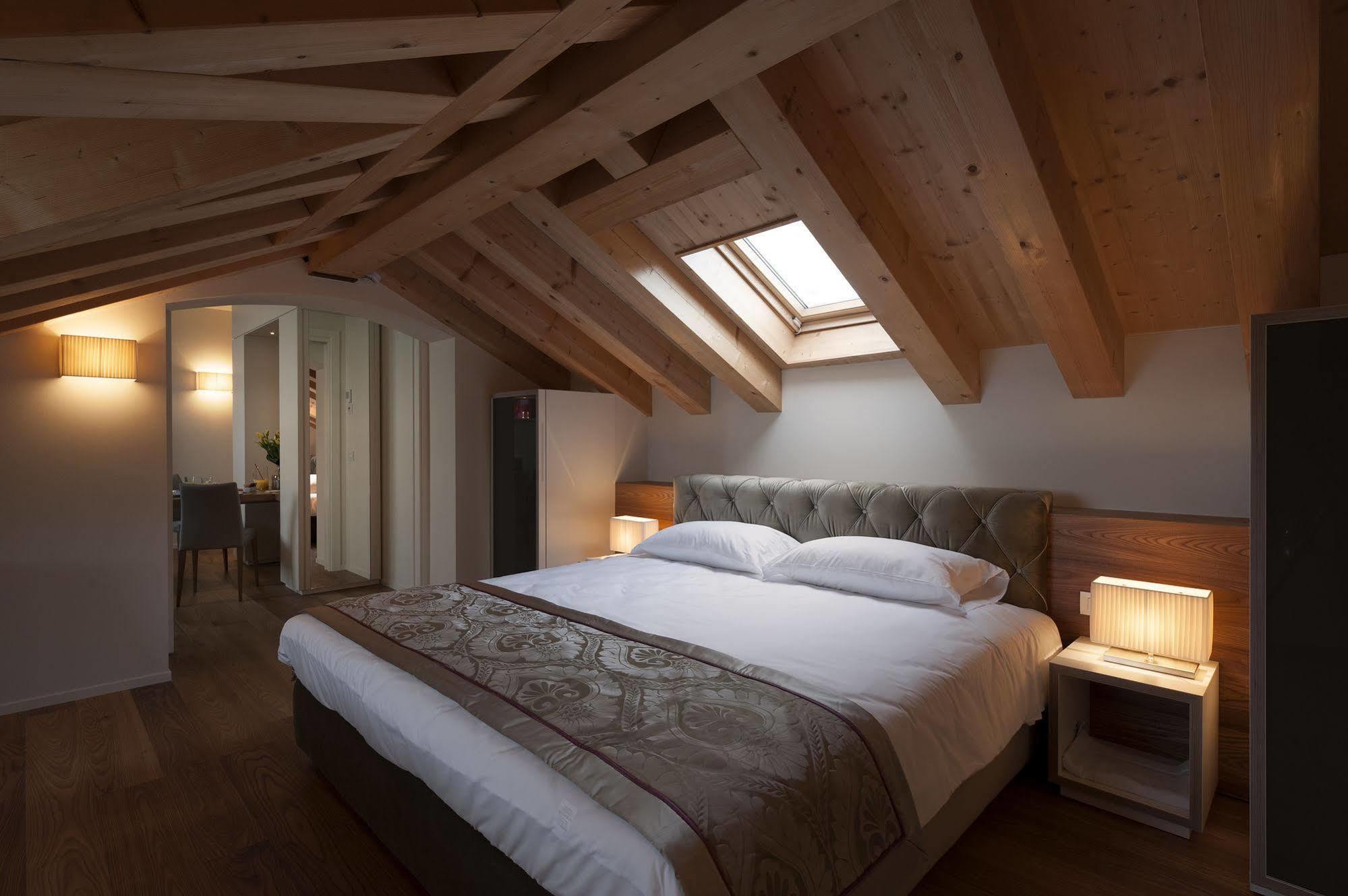 Villa Del Poggio Prosecco Bike Hotel San Pietro Di Feletto ภายนอก รูปภาพ