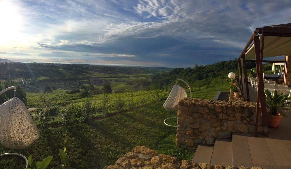 Villa Del Poggio Prosecco Bike Hotel San Pietro Di Feletto ภายนอก รูปภาพ